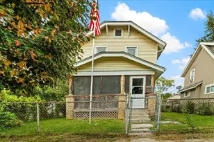 1570 Briarwood Ave, Columbus, OH 43211 - Photo 2