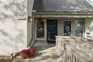 1259 Lake Shore Dr, Columbus, OH 43204 - Photo 2