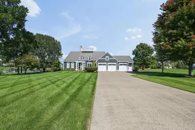 15310 Shoreline Drive, Thornville, OH 43076 - Photo 2