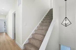 410 St Clair Ave, Columbus, OH 43203 - Photo 10