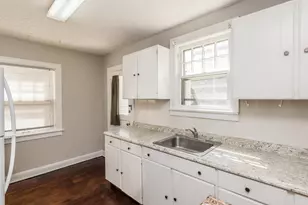 213 - 215 W Weber Rd, Columbus, OH 43202 - Photo 12