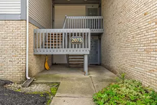 2073 Park Run Dr, Columbus, OH 43220 - Photo 4