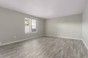 2073 Park Run Dr, Columbus, OH 43220 - Photo 8