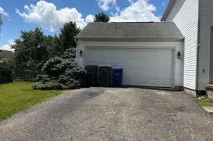 9079 Longstone Dr, Lewis Center, OH 43035 - Photo 2