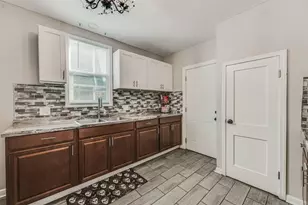 199 N Terrace Ave, Columbus, OH 43204 - Photo 14