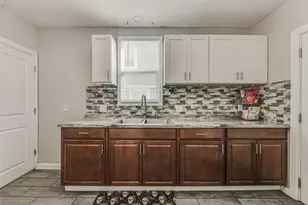 199 N Terrace Ave, Columbus, OH 43204 - Photo 14