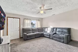 420 Avon Dr, Circleville, OH 43113 - Photo 6