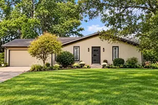 685 N Satinwood Circle N, Mansfield, OH 44903 - Photo 1