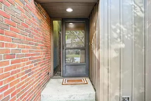 95 Glen Dr, Worthington, OH 43085 - Photo 2