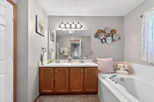 6324 Rossmore Ln, Canal Winchester, OH 43110 - Photo 18