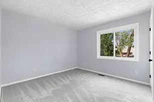 2164 Bridlewood Blvd, Columbus, OH 43207 - Photo 12