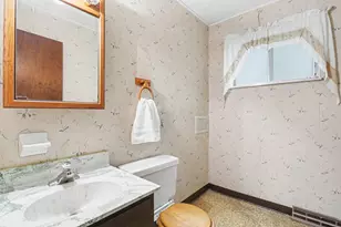 1630 Carrigallen Ln, Columbus, OH 43228 - Photo 12