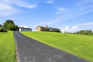 2464 Lees Rd, Newark, OH 43055 - Photo 2