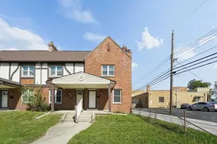 1662 E Sycamore St, Columbus, OH 43206 - Photo 2