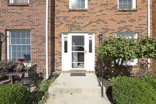 443 Pamlico St, Columbus, OH 43228 - Photo 2