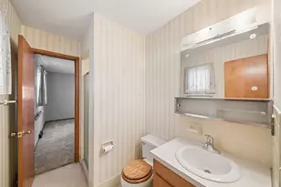 5450 Sandalwood Blvd, Columbus, OH 43229 - Photo 18