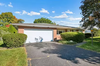 5450 Sandalwood Boulevard, Columbus, OH 43229 - Photo 2