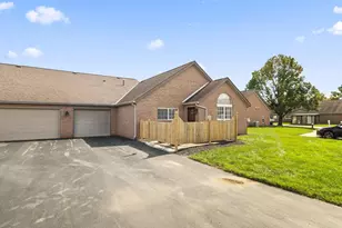 4982 Meadow Run Dr, Hilliard, OH 43026 - Photo 1