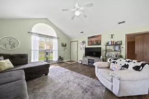 4982 Meadow Run Dr, Hilliard, OH 43026 - Photo 10
