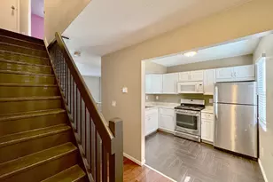 1768 Ridgebury Dr, Hilliard, OH 43026 - Photo 2