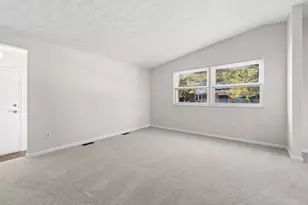 3936 Blueberry Hollow Rd, Columbus, OH 43230 - Photo 8
