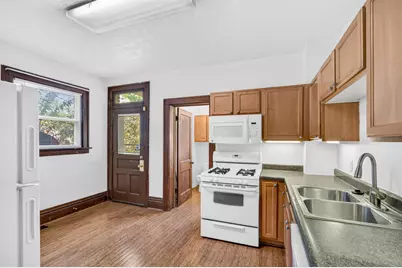 2211 N 4th Street, Columbus, OH 43201 - Photo 8