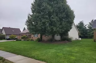 1201 Farmington Ln, Washington Court House, OH 43160 - Photo 2