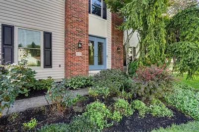 215 Ashley Court, Columbus, OH 43230 - Photo 4