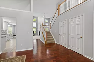 6330 Commonwealth Dr, Westerville, OH 43082 - Photo 8