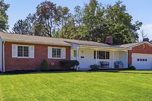1015 Woodmere Rd, Columbus, OH 43220 - Photo 2