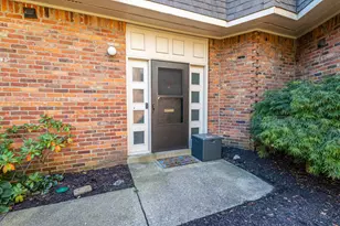 1495 Lafayette Dr, Columbus, OH 43220 - Photo 2