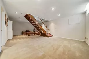 2310 Concord Village Dr, Columbus, OH 43220 - Photo 24