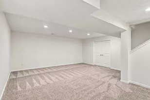 7915 Avaleen Cir N, Dublin, OH 43016 - Photo 34