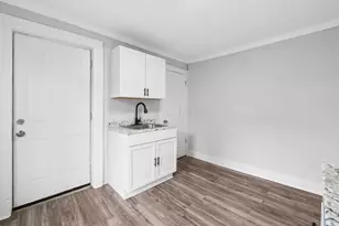 1287 Sullivant Ave, Columbus, OH 43223 - Photo 2