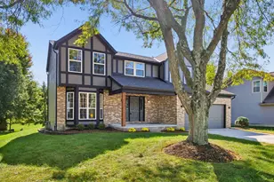 391 Glenside Ln, Powell, OH 43065 - Photo 2