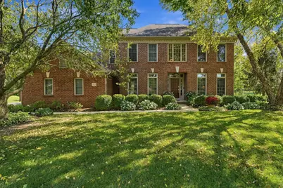 372 Ashmoore Circle E, Powell, OH 43065 - Photo 1