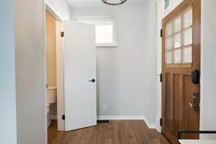943 Mt Pleasant Ave, Columbus, OH 43201 - Photo 16