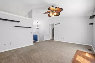 2928 Daisy Ln, Columbus, OH 43204 - Photo 10