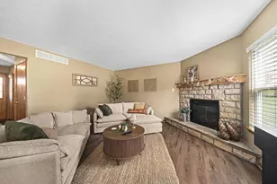 2256 Troy Rd, Delaware, OH 43015 - Photo 8