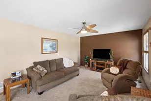 1727 Creekview Dr, Marysville, OH 43040 - Photo 14