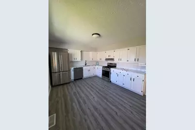 2870 Chesfield Drive, Columbus, OH 43204 - Photo 8
