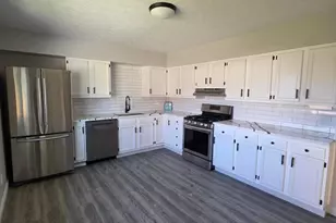 2870 Chesfield Dr, Columbus, OH 43204 - Photo 8