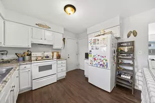 482 Goshen Ct, Columbus, OH 43230 - Photo 4
