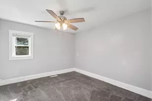 207 W Mill St, Circleville, OH 43113 - Photo 22
