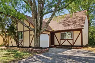 5455 Maple Canyon Ave, Columbus, OH 43229 - Photo 2