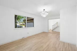 5455 Maple Canyon Ave, Columbus, OH 43229 - Photo 10