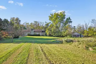 6401 Alkire Rd, Galloway, OH 43119 - Photo 2