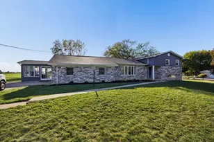 1144 Spring Valley Rd, London, OH 43140 - Photo 2
