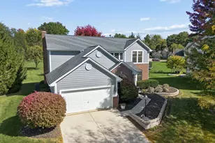 8240 Chateau Ln, Westerville, OH 43082 - Photo 4