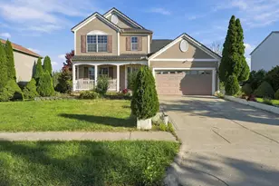 357 Eddington Dr, Pataskala, OH 43062 - Photo 2